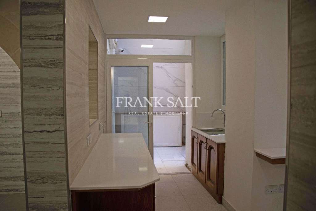 Commercial Property, For Sale