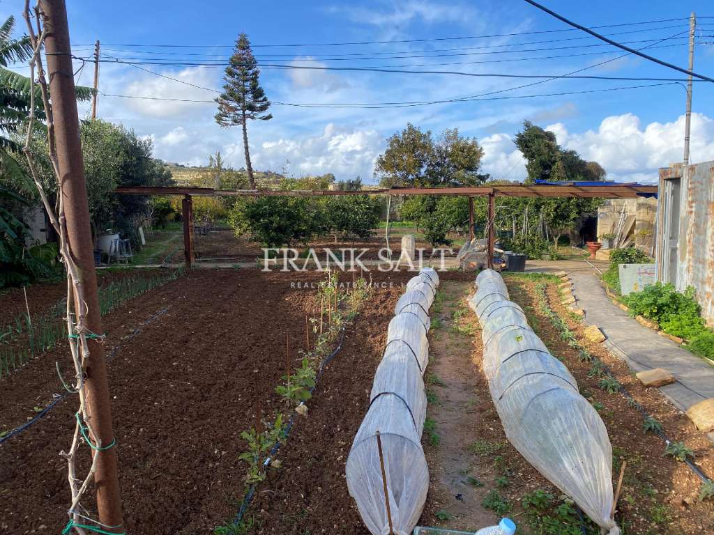 Commercial Property, For Sale