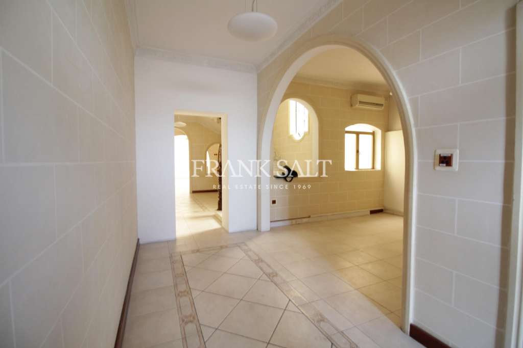 HouseFor Sale, Luqa, Malta