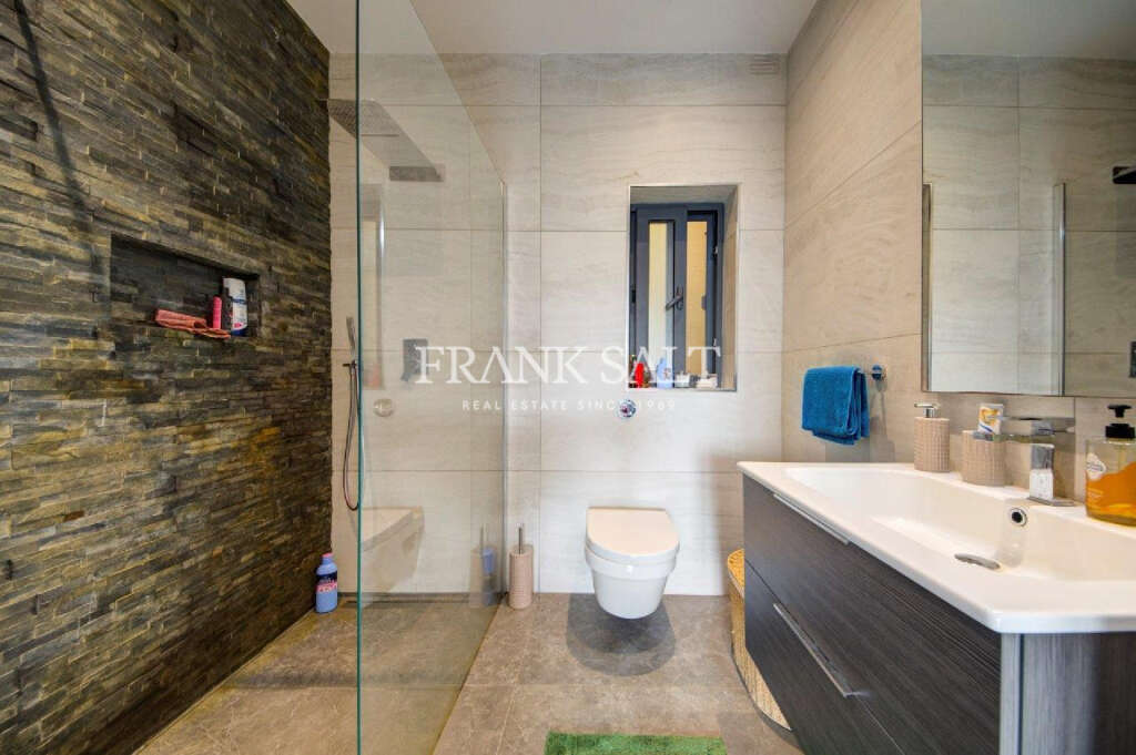 3 Bed, ApartmentFor Sale, Zurrieq, Malta