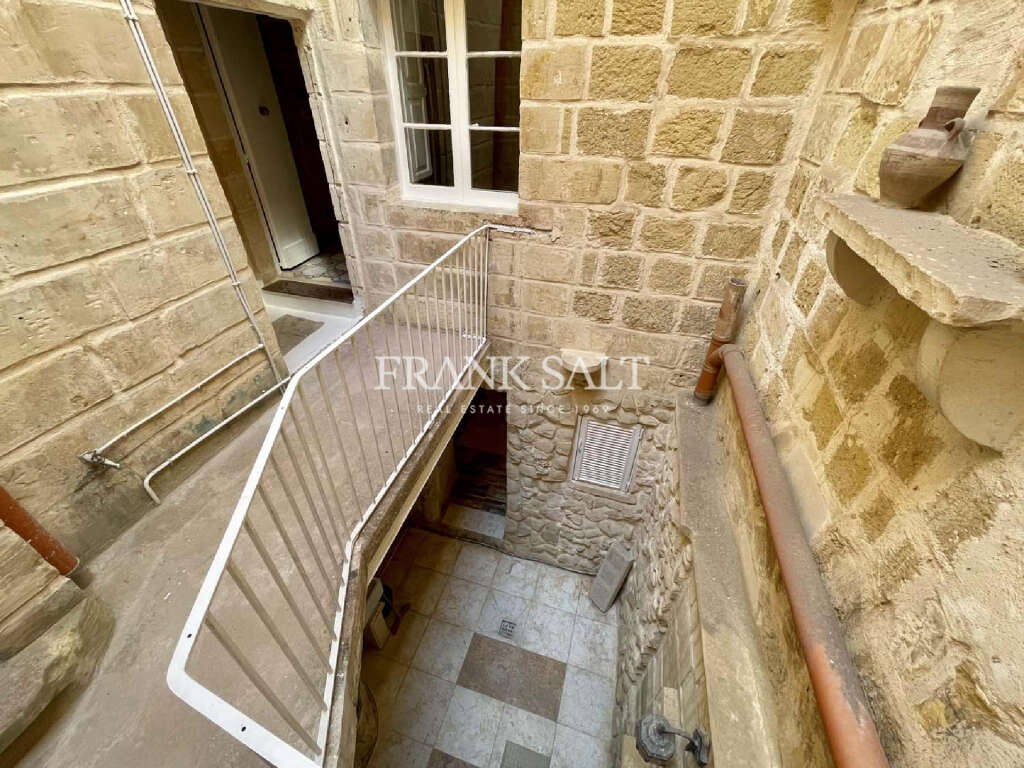 2 Bed, HouseFor Sale, Senglea, Malta