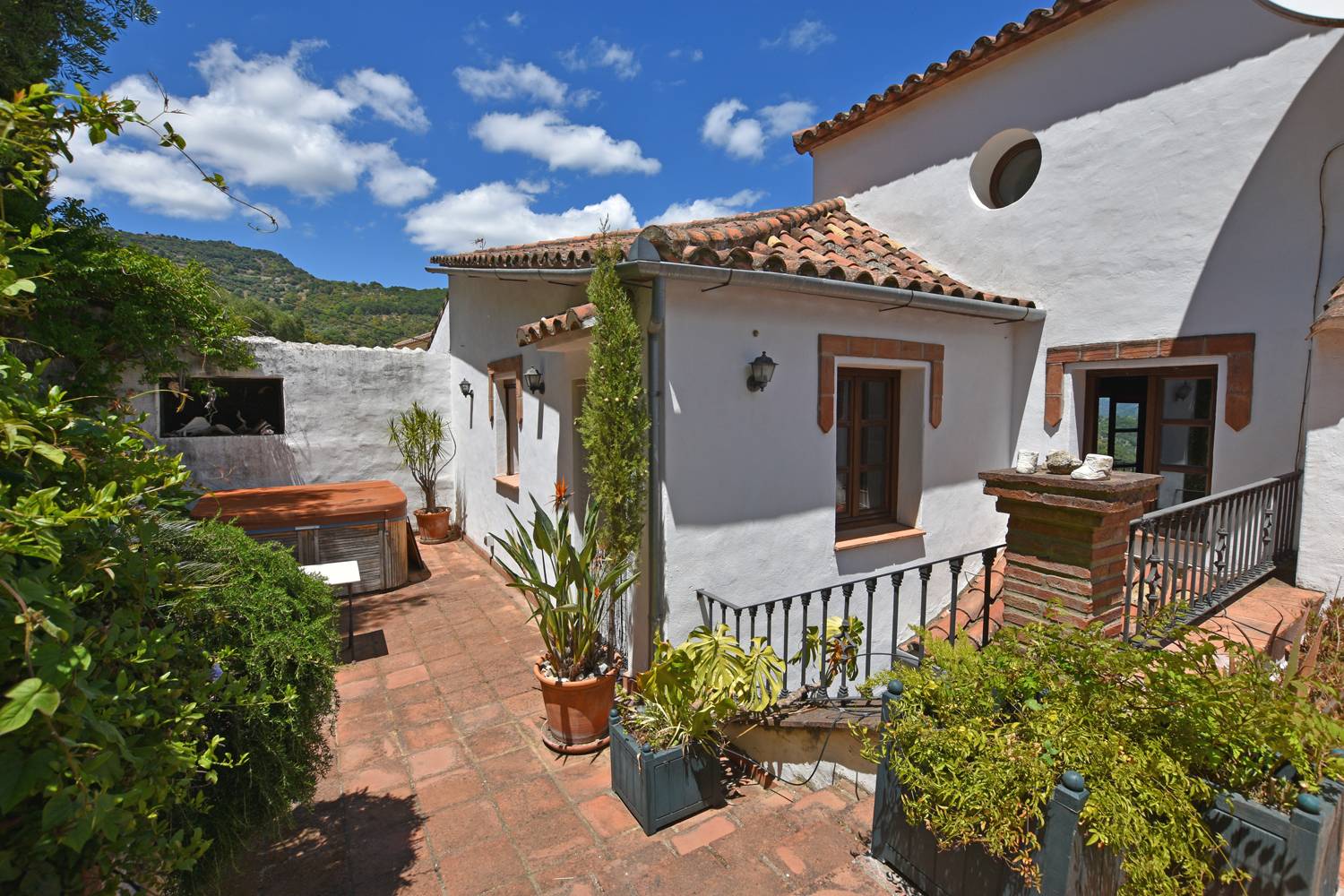 2 Bed, 2 Bath, HouseFor Sale, Benarraba, Malaga, 29490