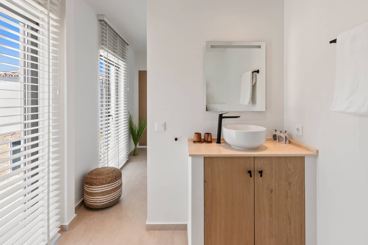 5 Bed, 5 Bath, HouseFor Sale, Estepona, Malaga, 29680