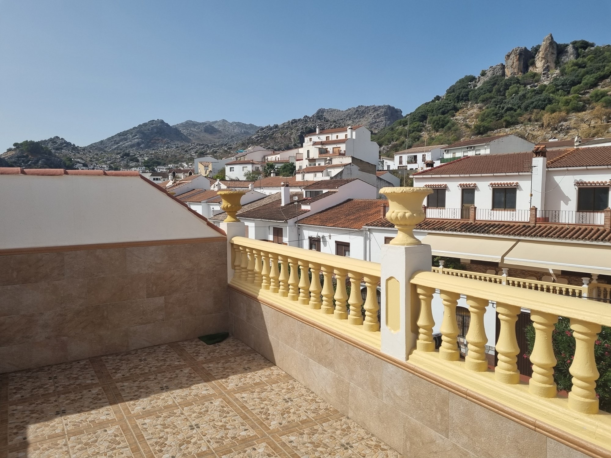 4 Bed, 2 Bath, ApartmentFor Sale, Montejaque, Malaga, 29360