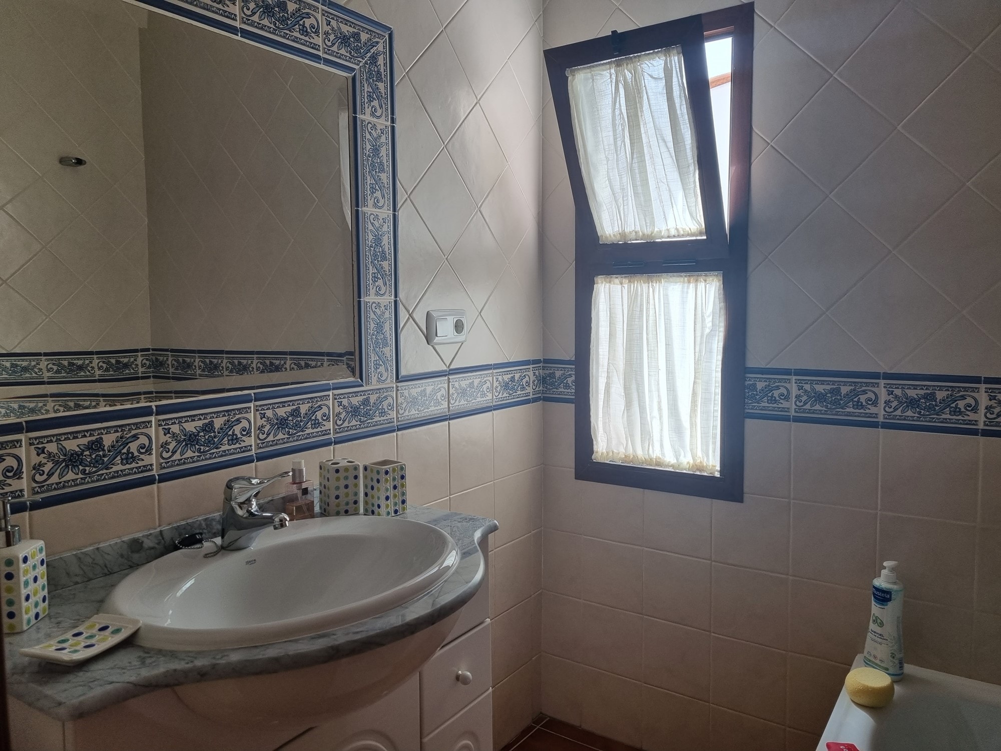 4 Bed, 2 Bath, ApartmentFor Sale, Montejaque, Malaga, 29360