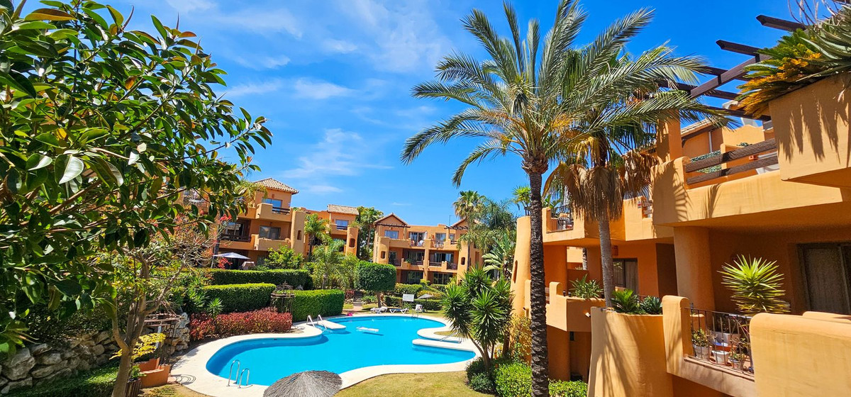 2 Bed, 2 Bath, ApartmentFor Sale, Bel Air, Malaga