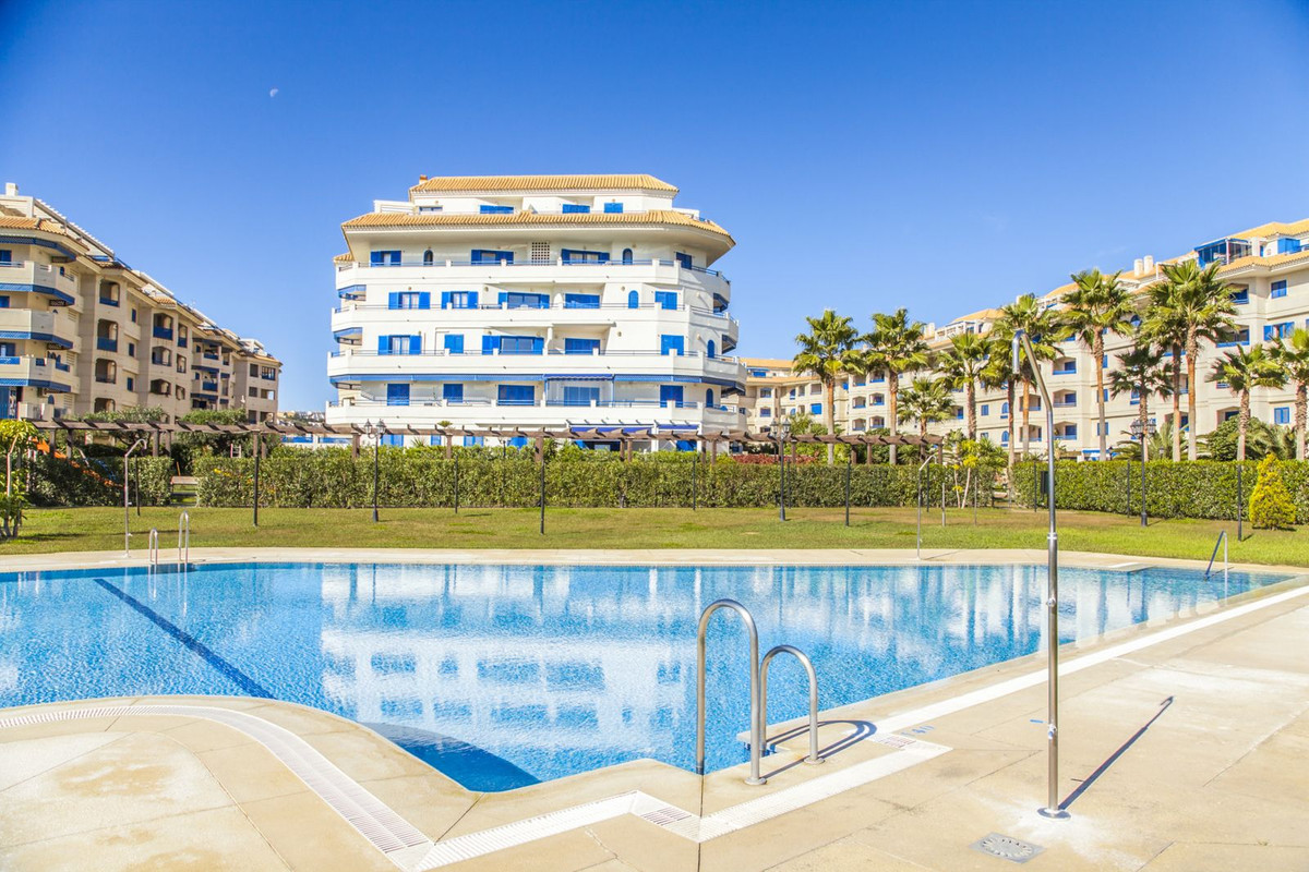 3 Bed, 2 Bath, ApartmentFor Sale, San Luis de Sabinillas, Malaga