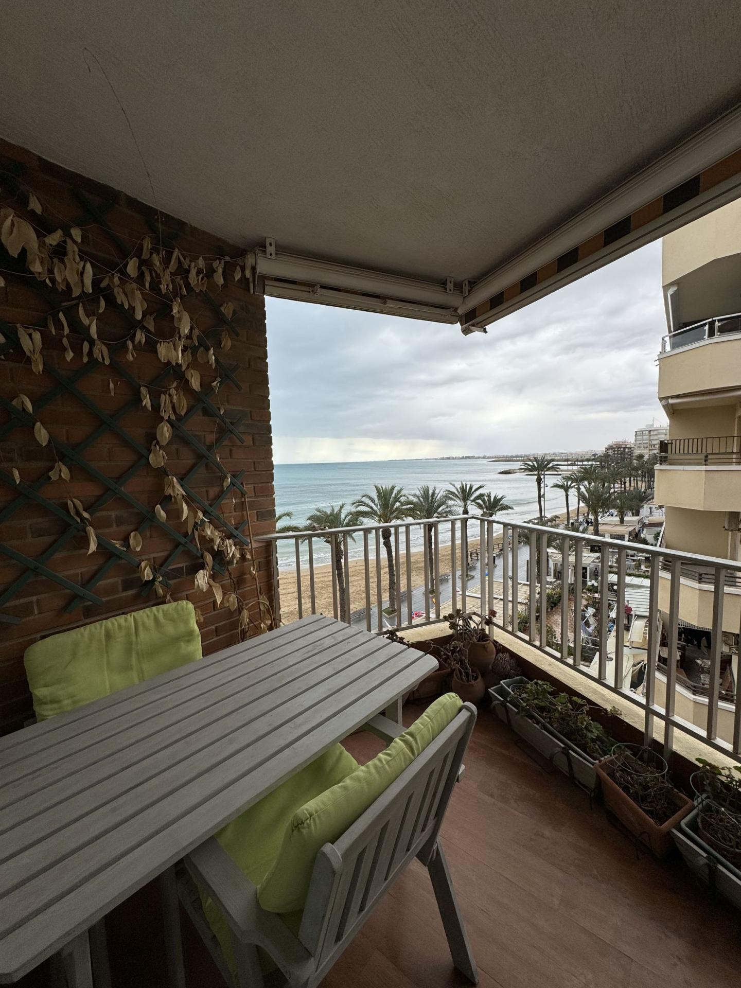 3 Bed, 2 Bath, ApartmentFor Sale, Torrevieja, Alicante