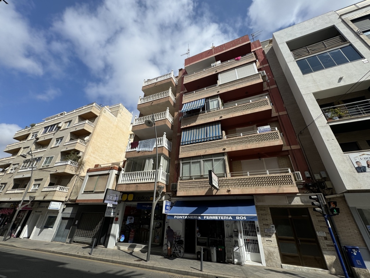 3 Bed, 1 Bath, ApartmentFor Sale, Torrevieja, Alicante