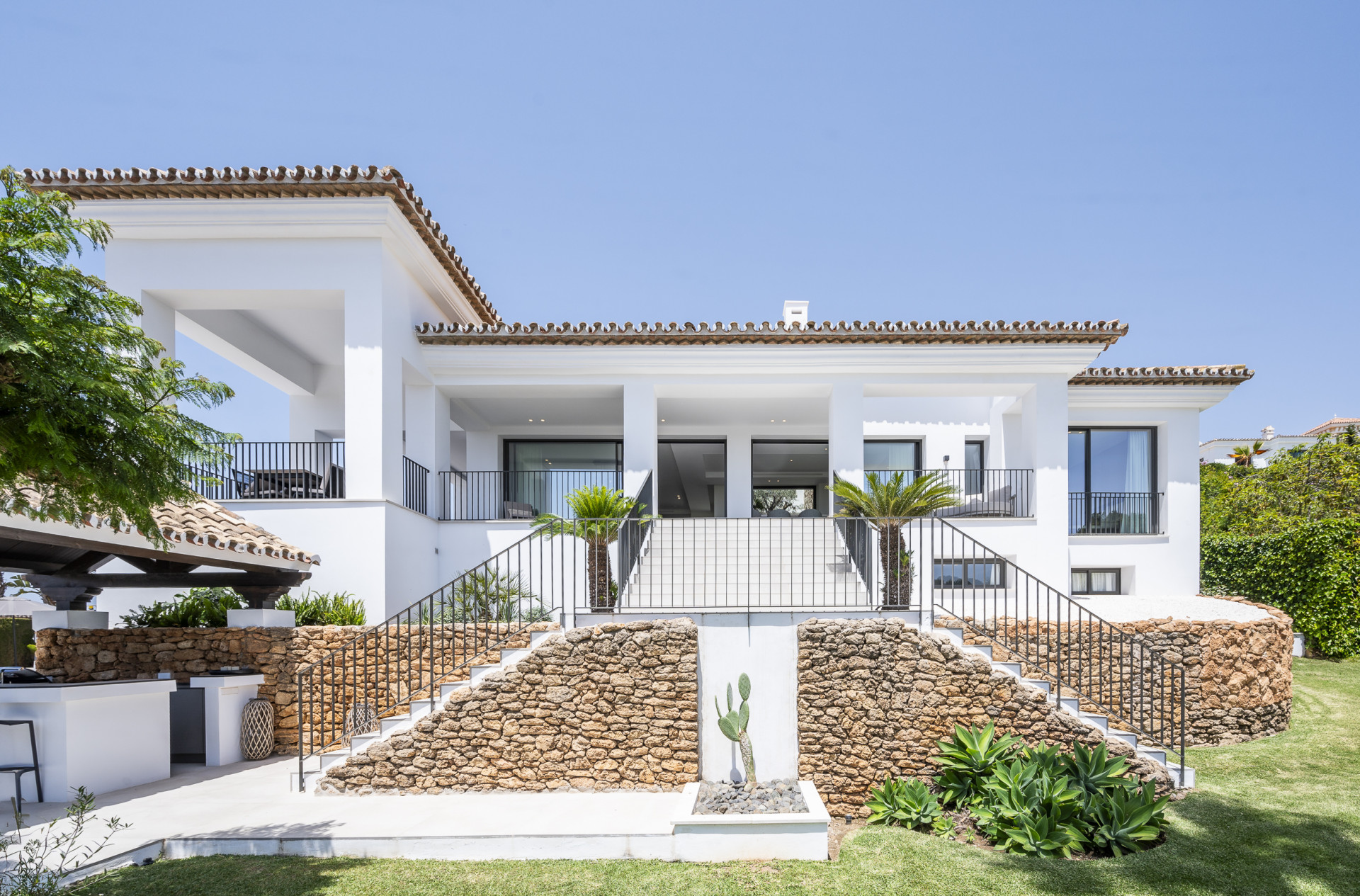 5 Bed, 5 Bath, HouseFor Sale, Marbella, Malaga