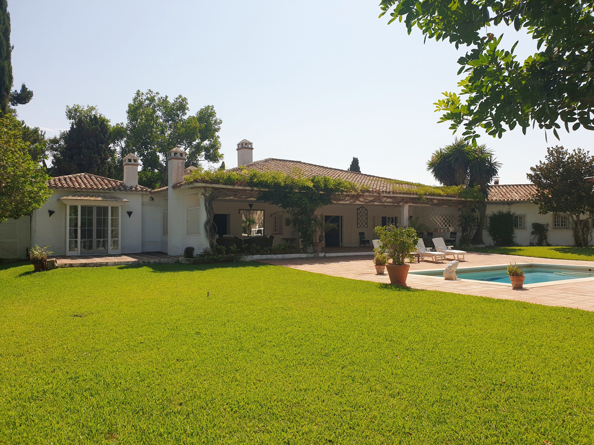 8 Bed, 7 Bath, HouseFor Sale, Guadalmina Baja, Malaga