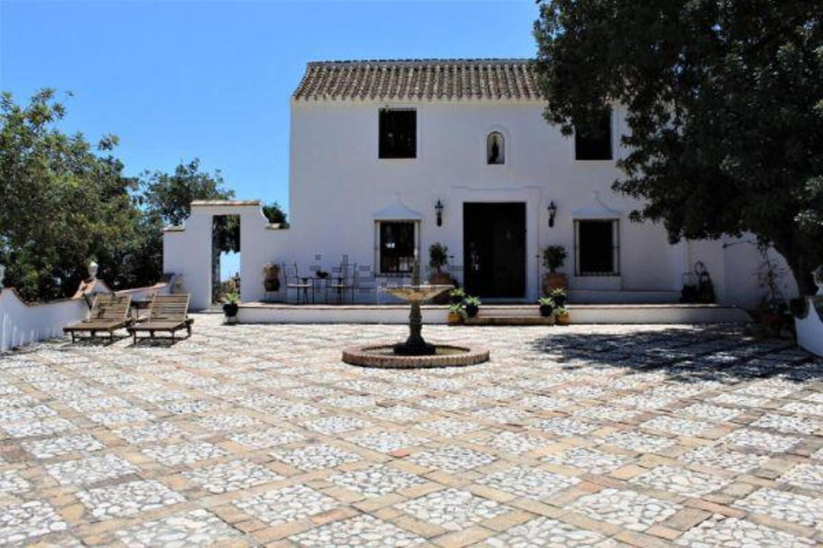 6 Bed, 6 Bath, HouseFor Sale, Mijas, Malaga