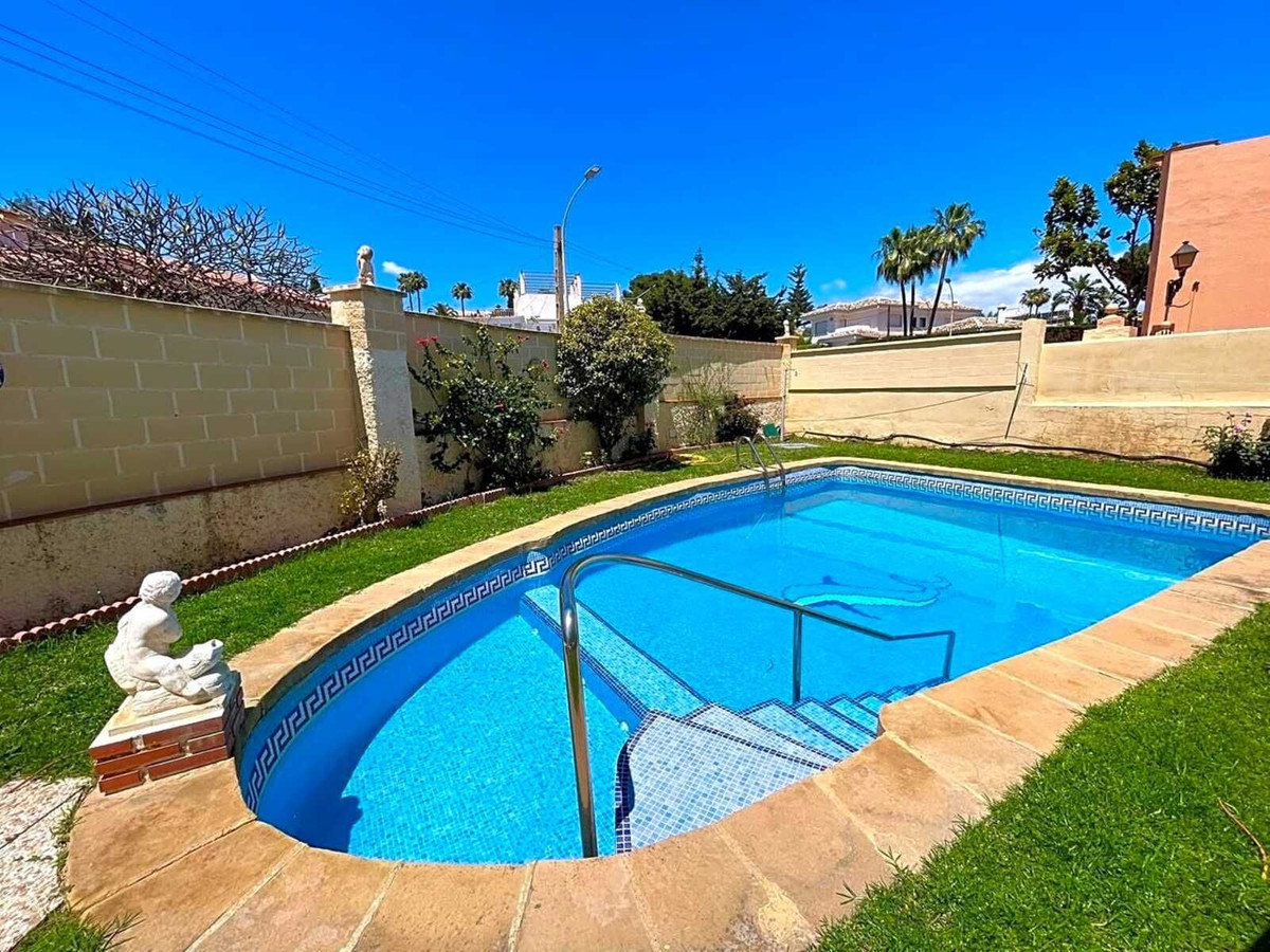 4 Bed, 3 Bath, HouseFor Sale, Benalmadena, Malaga