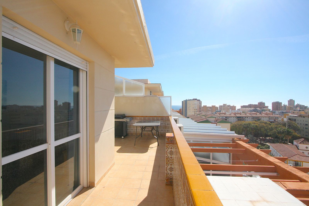 4 Bed, 2 Bath, ApartmentFor Sale, Fuengirola, Malaga