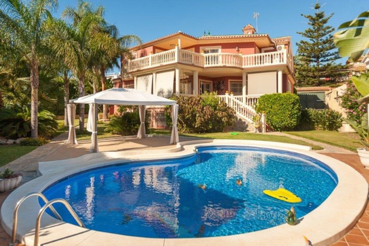 5 Bed, 4 Bath, HouseFor Sale, Torremolinos, Malaga