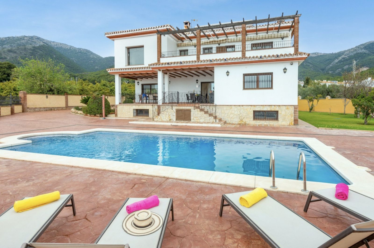 5 Bed, 4 Bath, HouseFor Sale, Mijas, Malaga