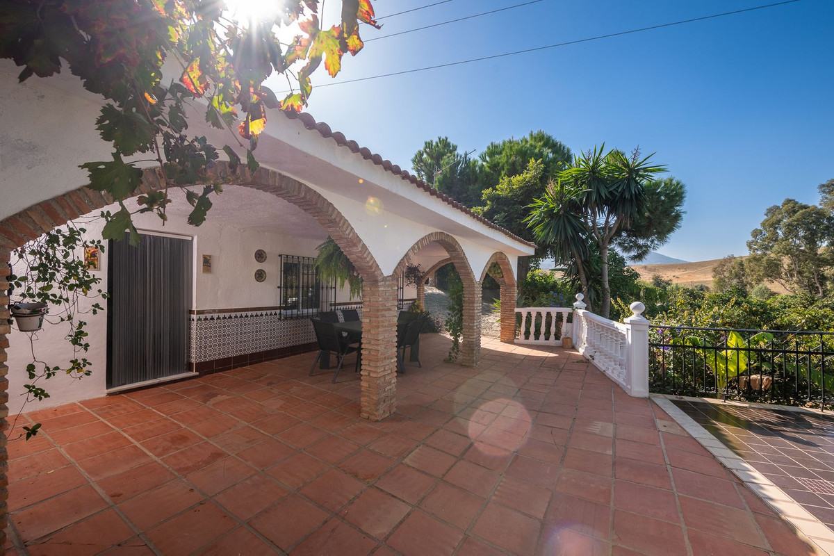 4 Bed, 3 Bath, HouseFor Sale, Alhaurín de la Torre, Malaga