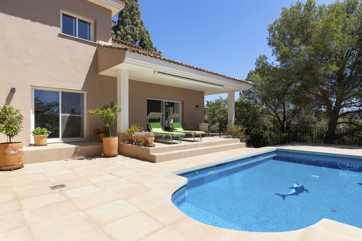 3 Bed, 4 Bath, HouseFor Sale, Elviria, Malaga