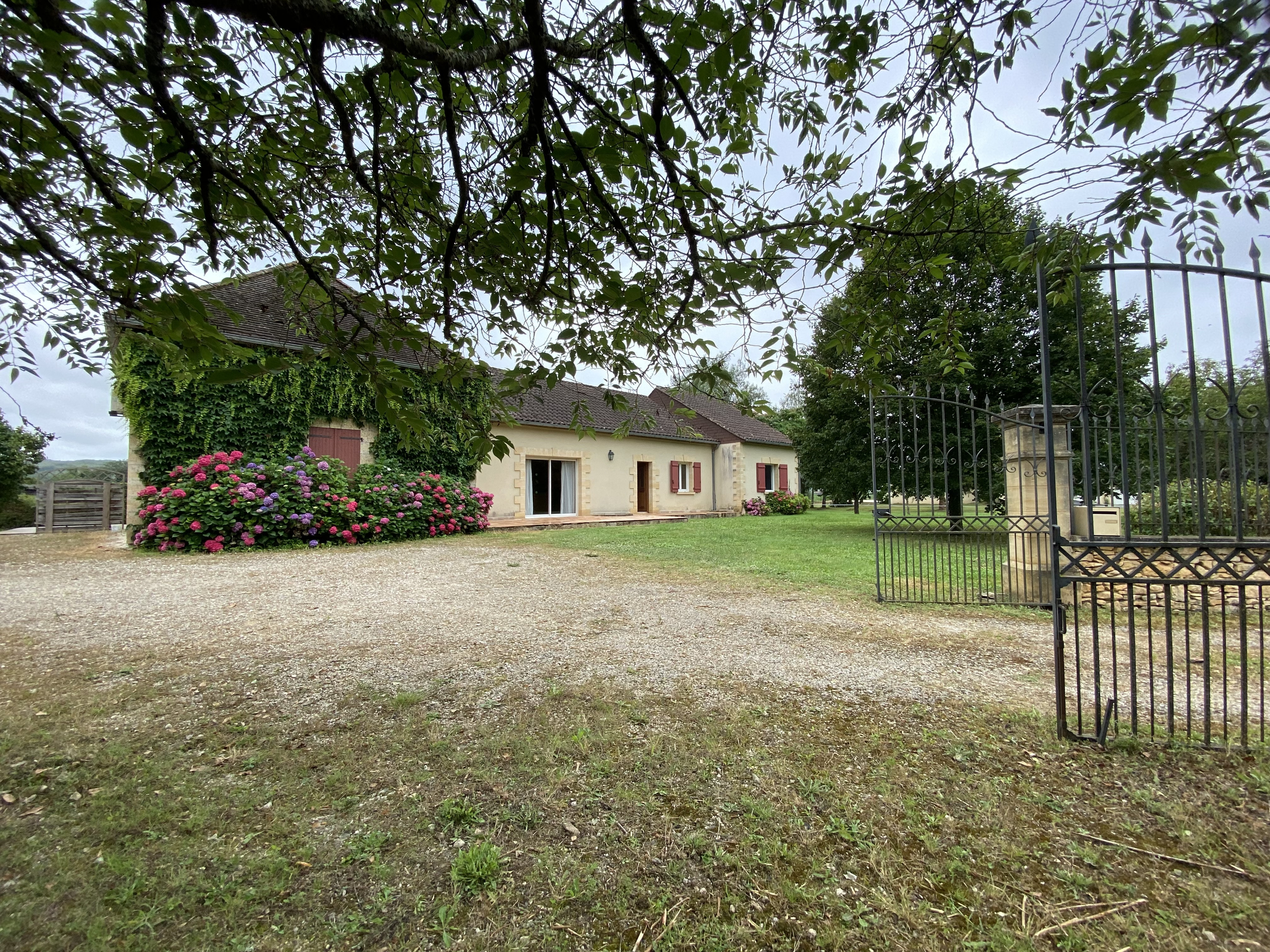 4 Bed, 2 Bath, HouseFor Sale, Castels, Dordogne, Aquitaine, 24220