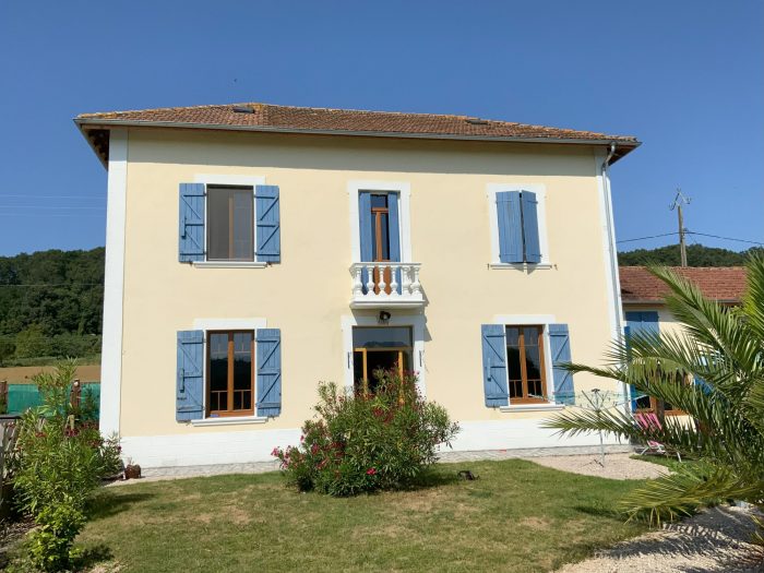 4 Bed, 1 Bath, HouseFor Sale, TrIe-sur-BaIse, Hautes-Pyrenees, Midi-Pyrenees, 65220