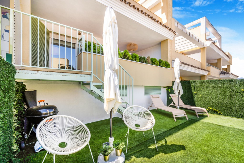 1 Bed, 1 Bath, ApartmentFor Sale, Nueva Andalucia, Malaga