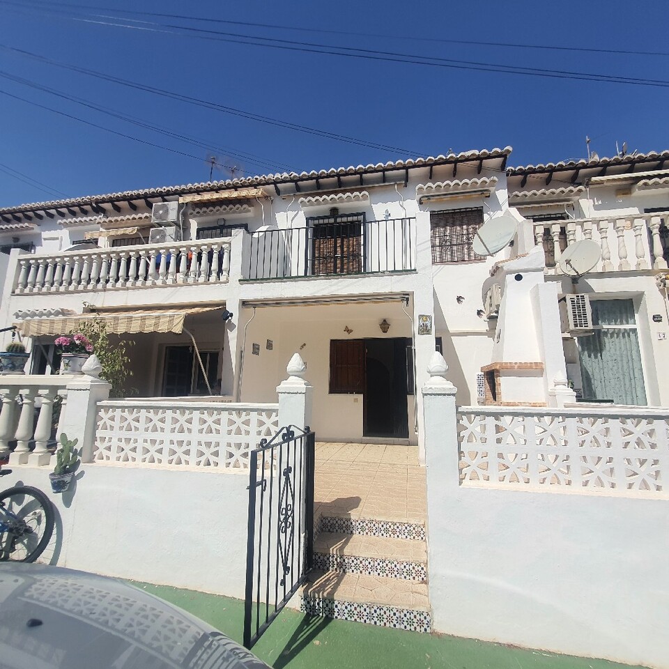 2 Bed, 1 Bath, HouseFor Sale, Los Balcones, Alicante