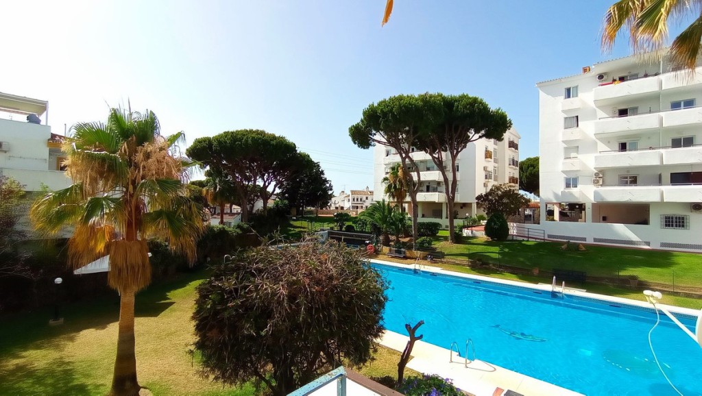 2 Bed, 1 Bath, ApartmentFor Sale, Calahonda, Malaga