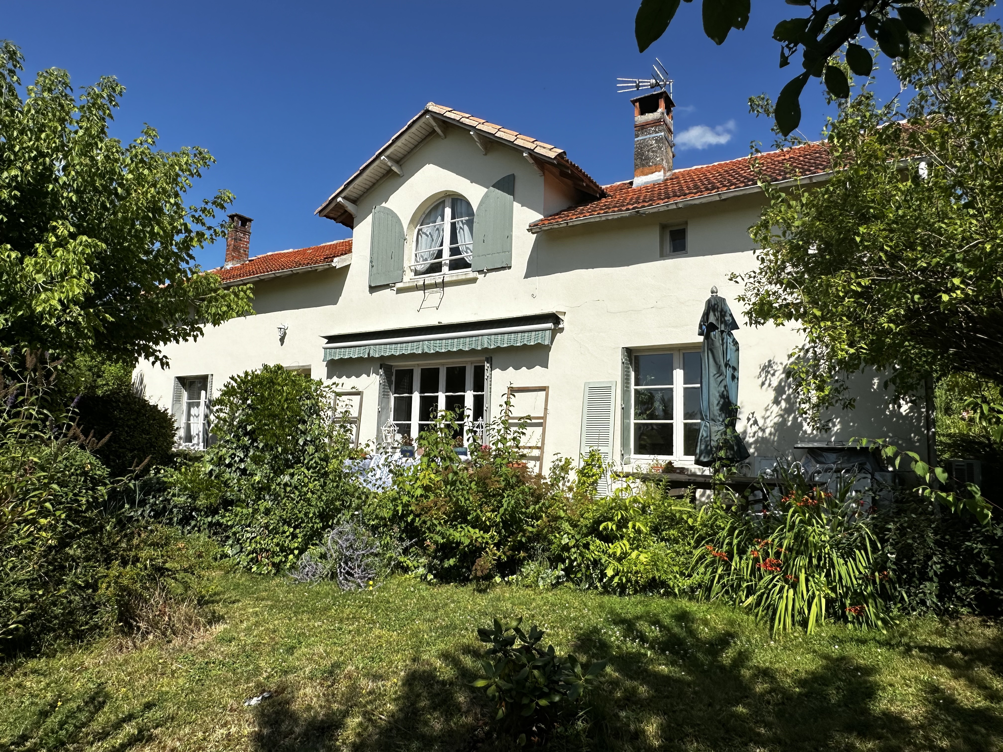 4 Bed, 2 Bath, HouseFor Sale, Eymet, Dordogne, Aquitaine, 24500