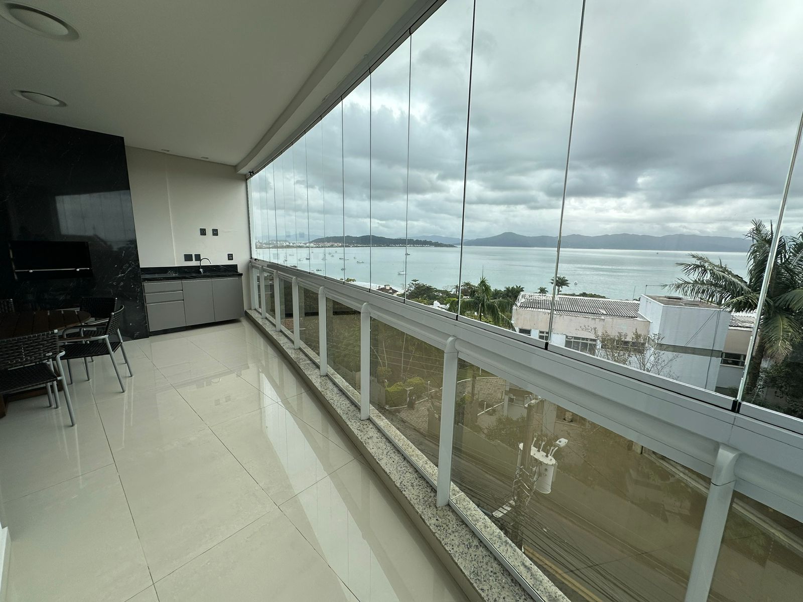 3 Bed, 4 Bath, ApartmentFor Sale, Florianópolis, Santa Catarina, 88054-600