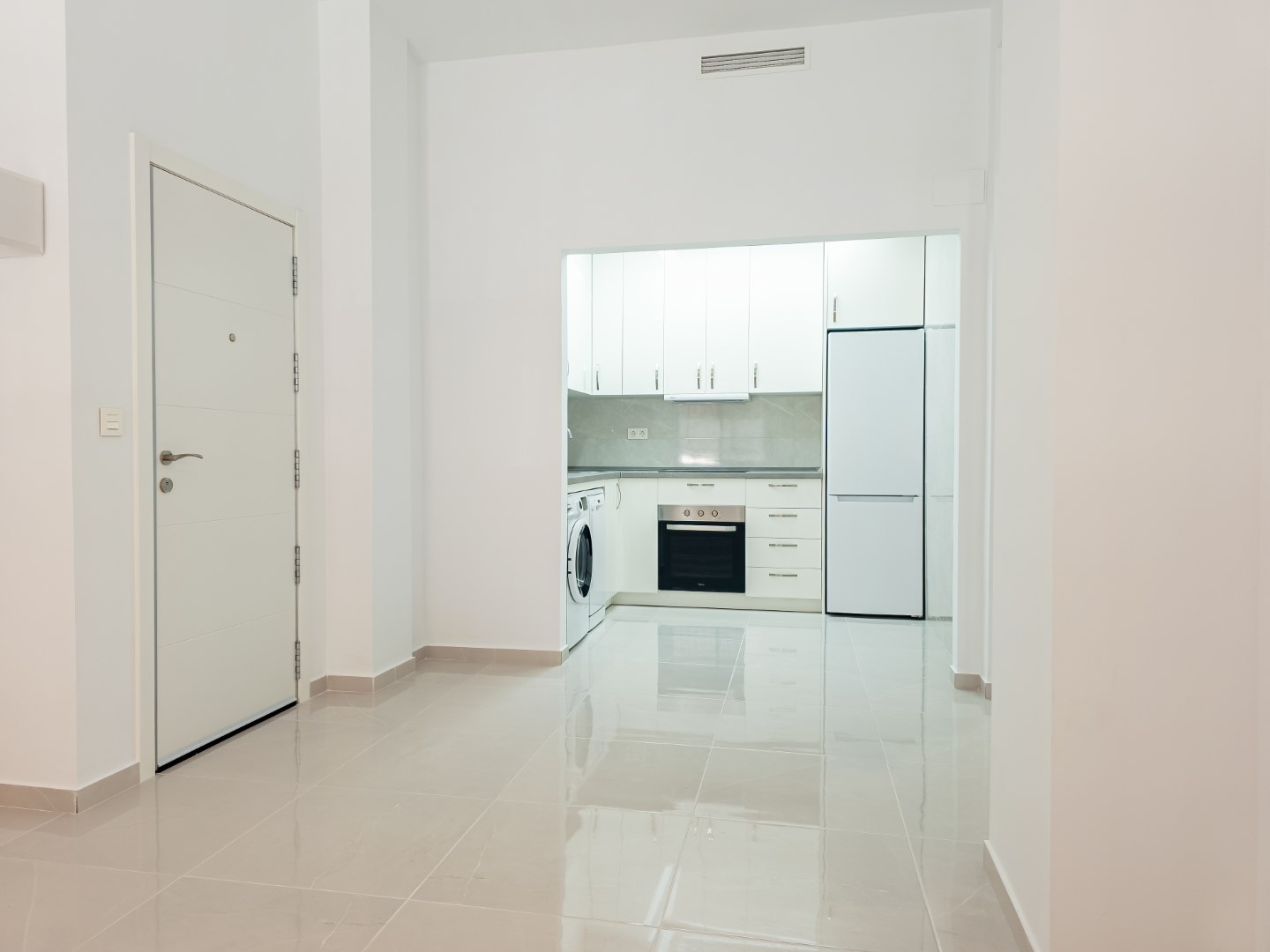 2 Bed, 1 Bath, ApartmentFor Sale, Torrevieja, Alicante