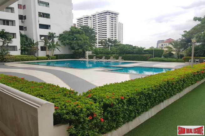 3 Bed, 2 Bath, ApartmentFor Sale, Phrom Phong, Bangkok