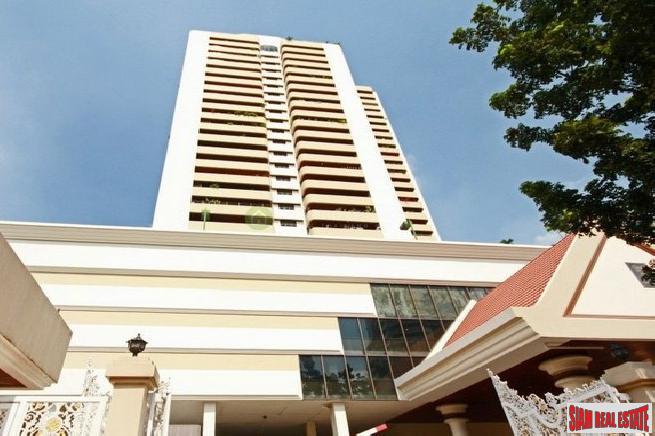 3 Bed, 4 Bath, ApartmentFor Sale, Ekkamai, Bangkok