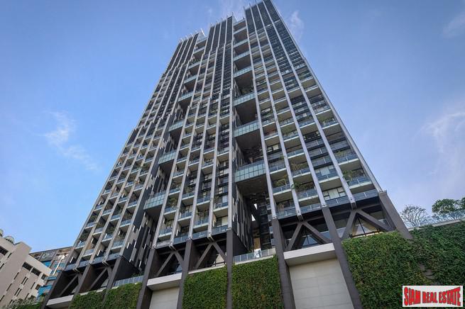 2 Bed, 2 Bath, ApartmentFor Sale, Silom, Bangkok