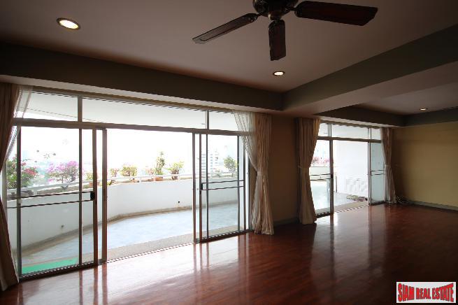 3 Bed, 3 Bath, ApartmentFor Sale, Ekkamai, Bangkok