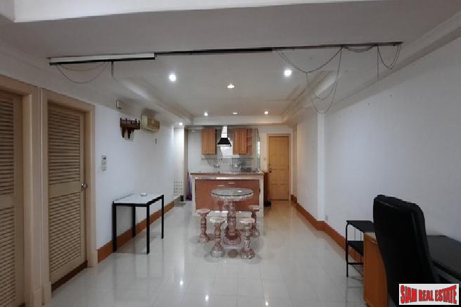 2 Bath, ApartmentFor Sale, Chong Nonsi, Bangkok