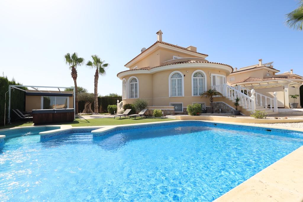 5 Bed, 4 Bath, HouseFor Sale, Ciudad Quesada, Alicante