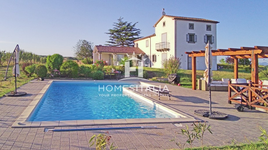 4 Bed, 3 Bath, HouseFor Sale, Viterbo, Viterbo, Latium