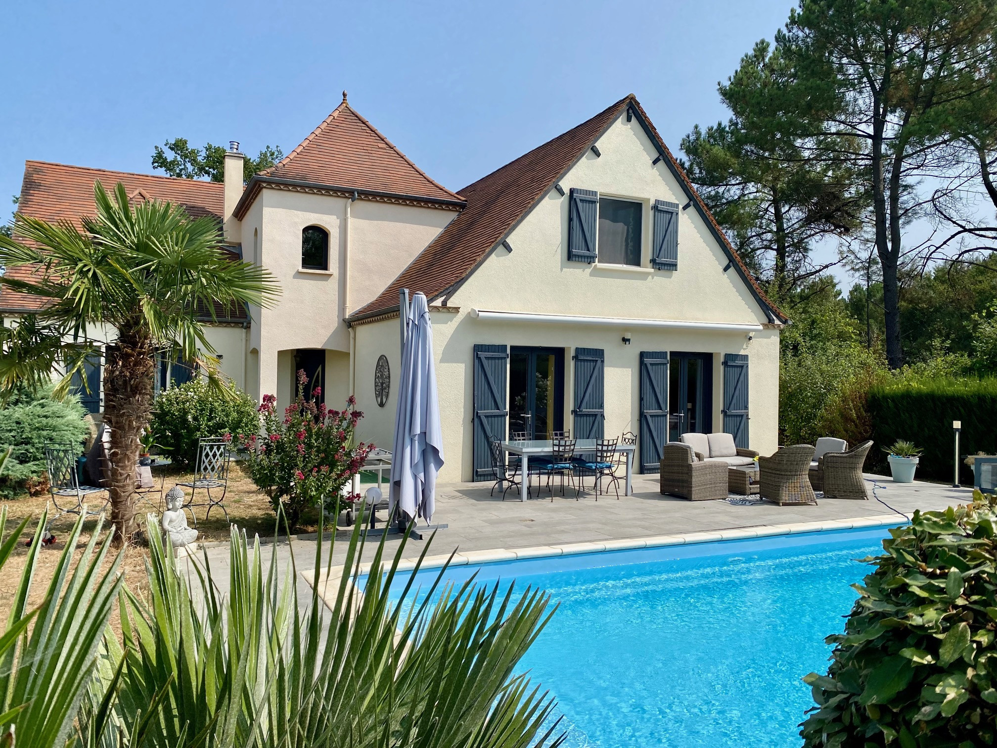 5 Bed, 2 Bath, HouseFor Sale, Bergerac, Dordogne, Aquitaine, 24100