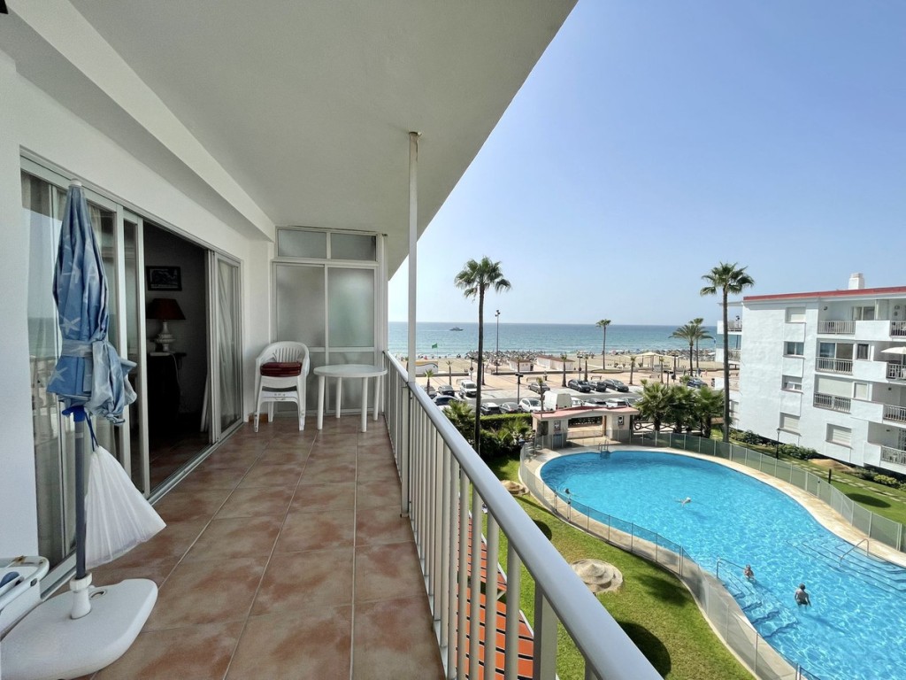 2 Bed, 1 Bath, ApartmentFor Sale, Fuengirola, Malaga