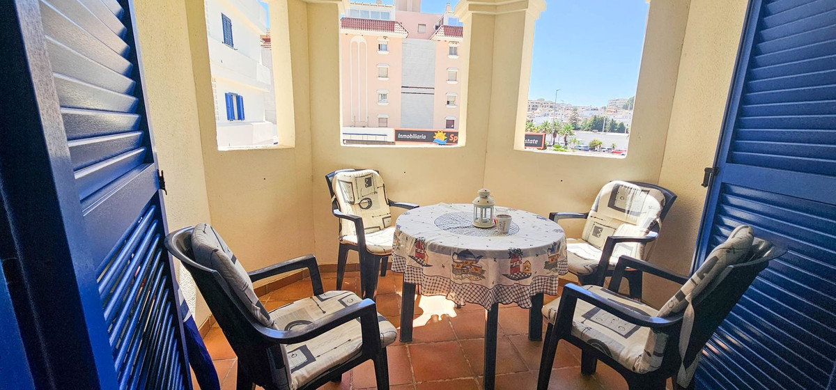 3 Bed, 2 Bath, ApartmentFor Sale, Manilva, Malaga