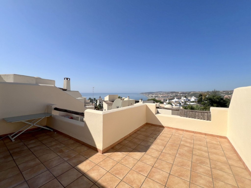 3 Bed, 2 Bath, HouseFor Sale, Casares, Malaga