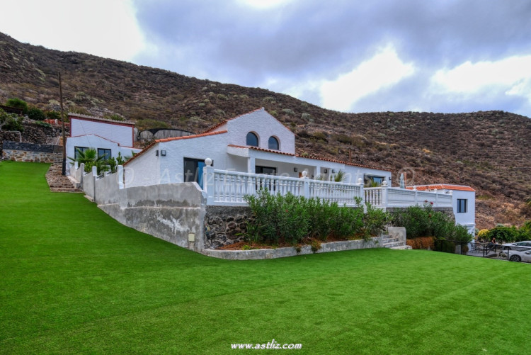 5 Bed, 5 Bath, HouseFor Sale, Los Gigantes, La Caldera