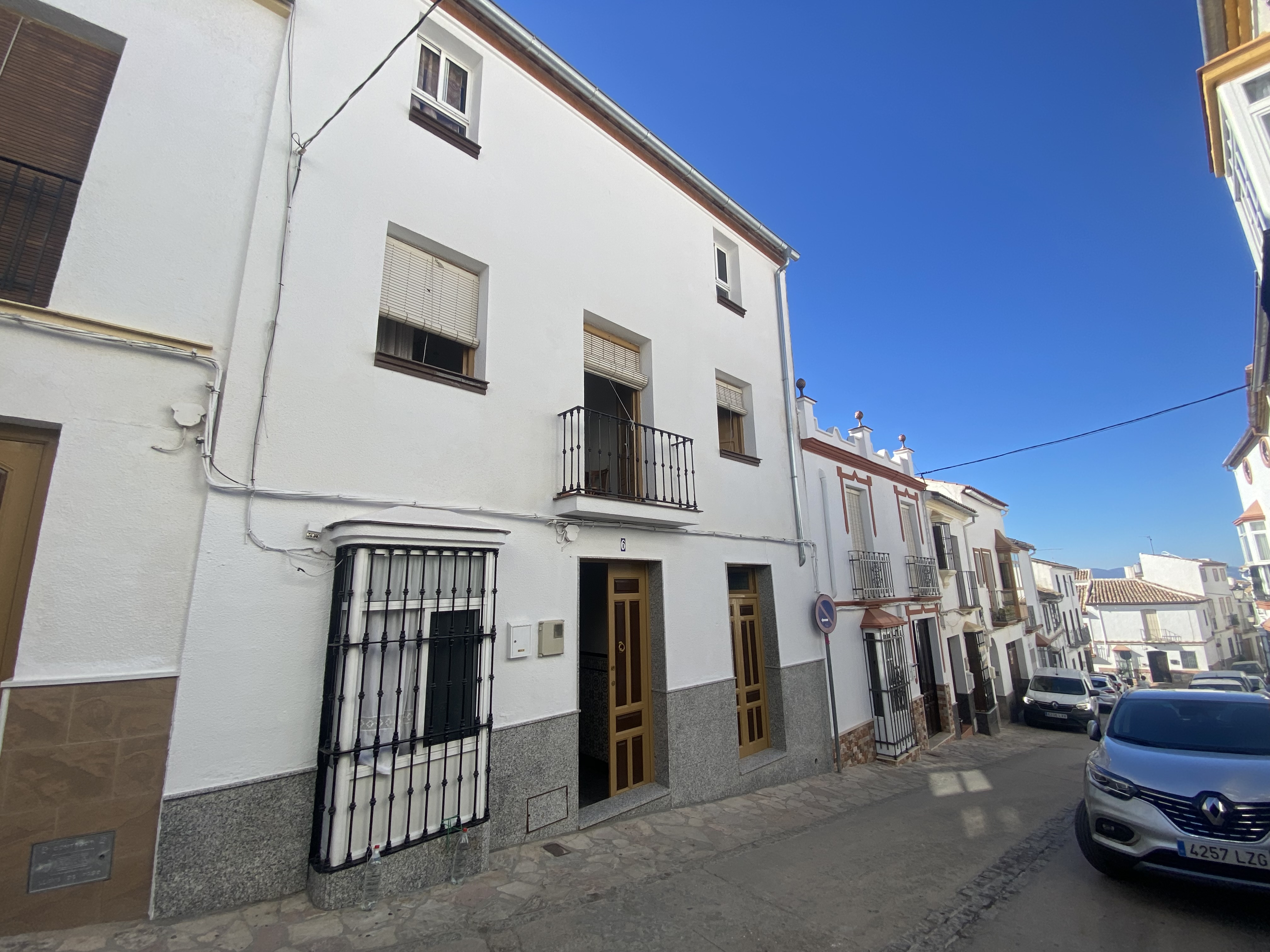 4 Bed, 2 Bath, HouseFor Sale, Olvera, Andalucia