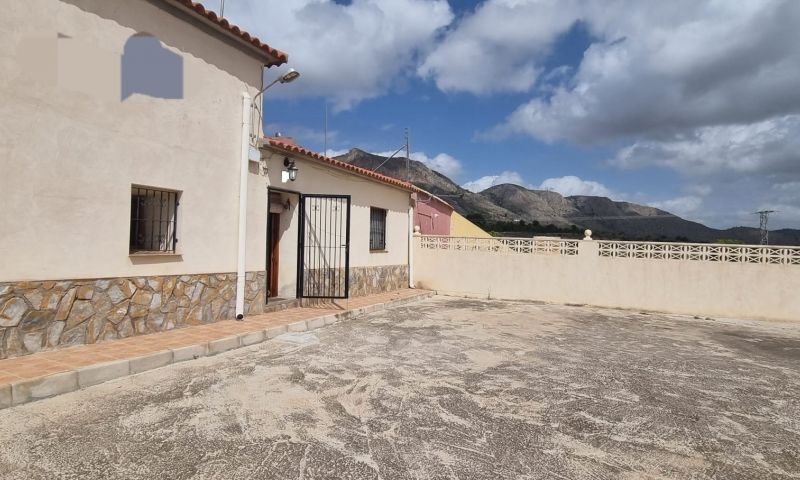 4 Bed, 1 Bath, HouseFor Sale, Hondon De Las Nieves, Alicante