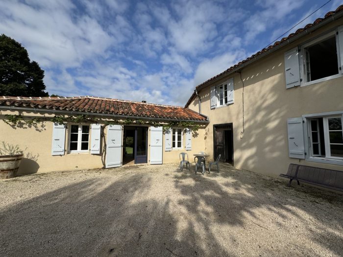 1 Bath, HouseFor Sale, MIrande, Gers, Midi-Pyrenees, 32300