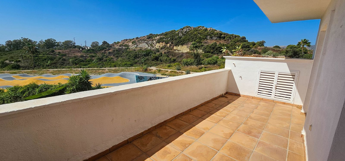 3 Bed, 2 Bath, ApartmentFor Sale, Casares Playa, Malaga