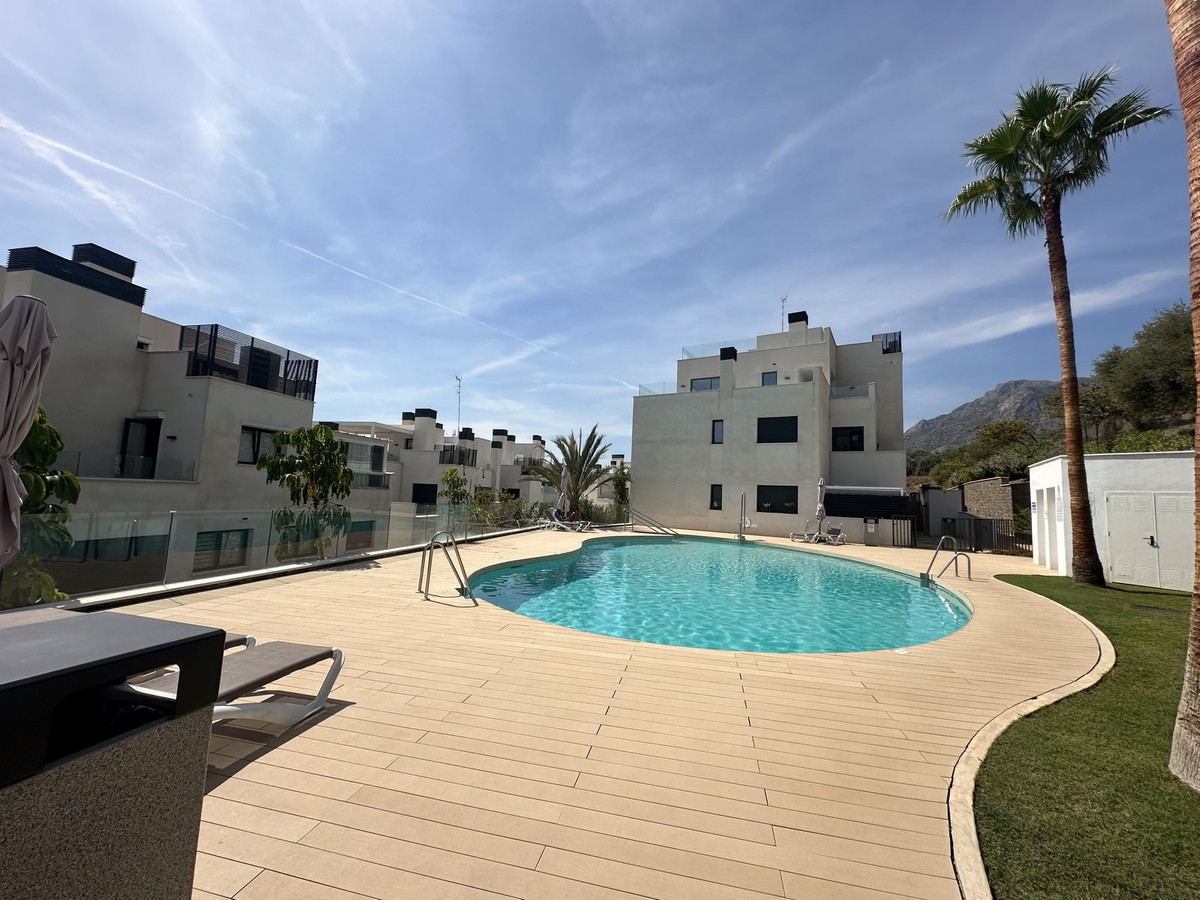 4 Bed, 3 Bath, ApartmentFor Sale, Marbella, Malaga