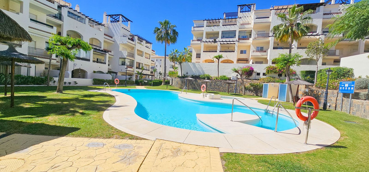 2 Bed, 2 Bath, ApartmentFor Sale, San Luis de Sabinillas, Malaga