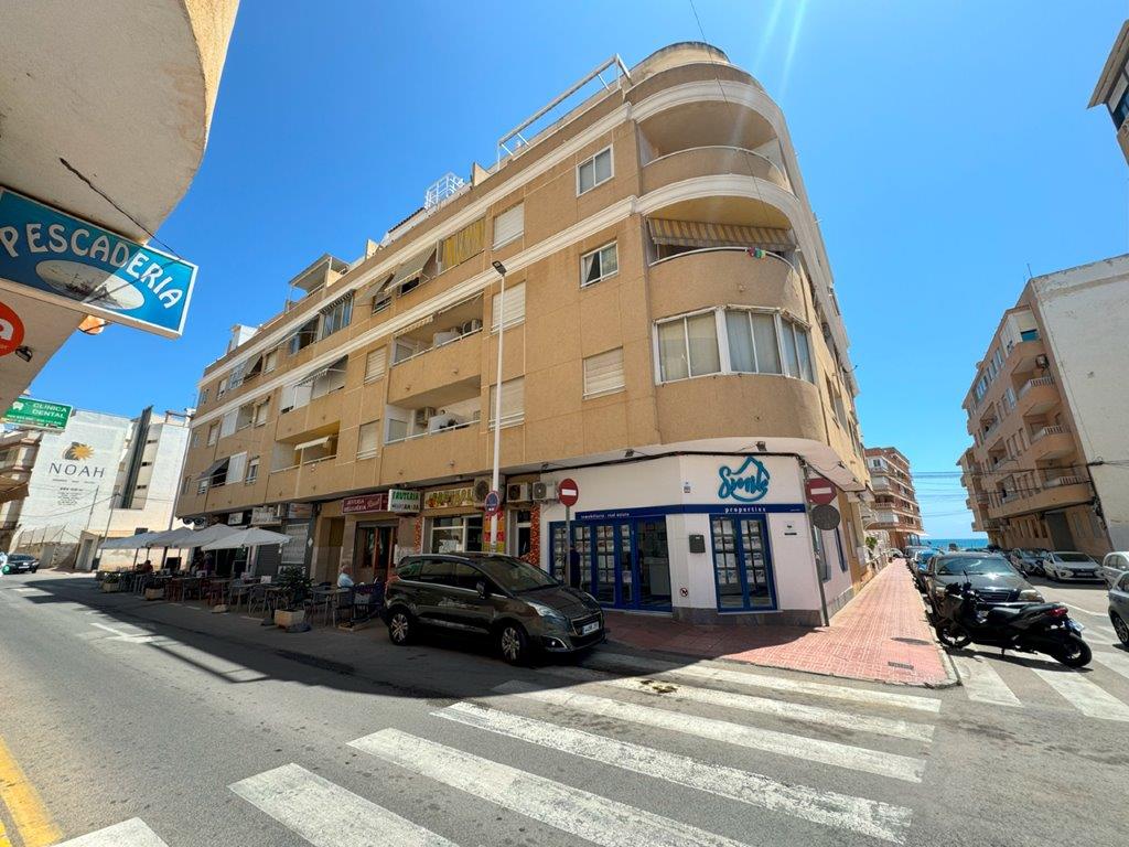 2 Bed, 1 Bath, ApartmentFor Sale, La Mata, Alicante