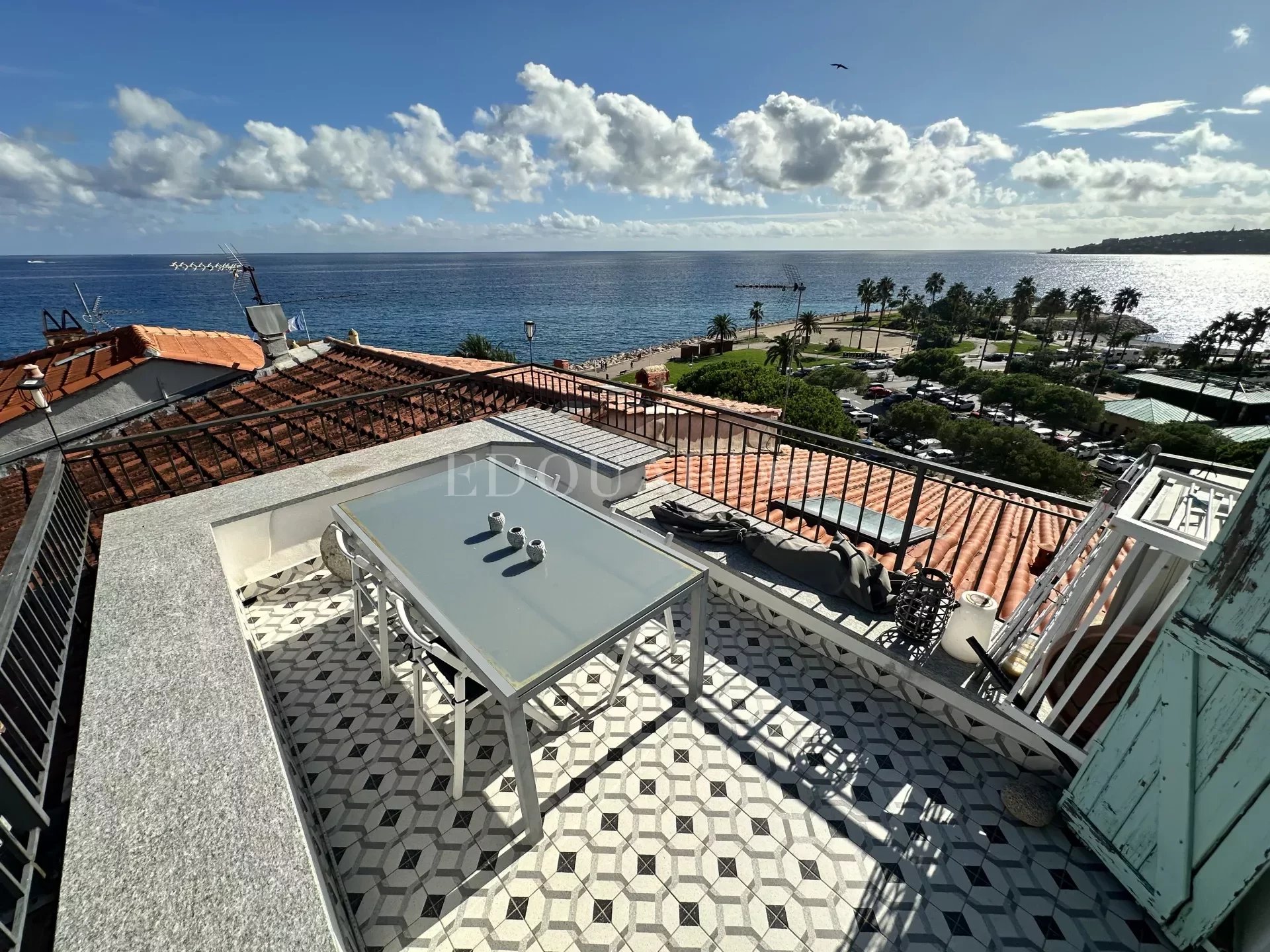 3 Bed, 2 Bath, ApartmentFor Sale, Menton, Alpes-Maritimes